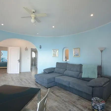 Βίλα Nick,12p,seafront,pool