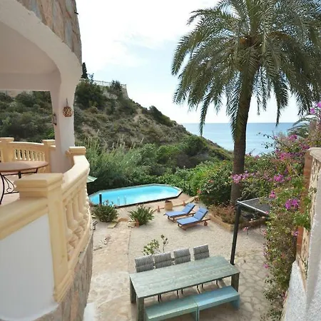 Βίλα Nick,12p,seafront,pool Κάλπε